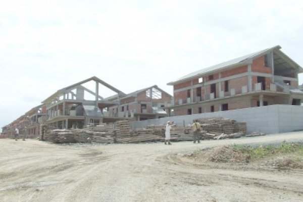 FinCoGeRo spune că Mazăre intimidează judecătorii şi primăria nu e obligată să plătească nici o cauţiune